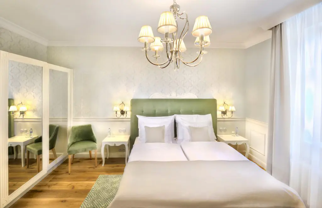 6 Historická izba ŠTANDARD Hotel Lomnica interier 2017 82 2