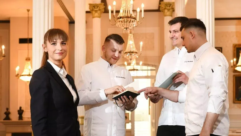 Personel w hotelu Łomnica w Tatrach Wysokich