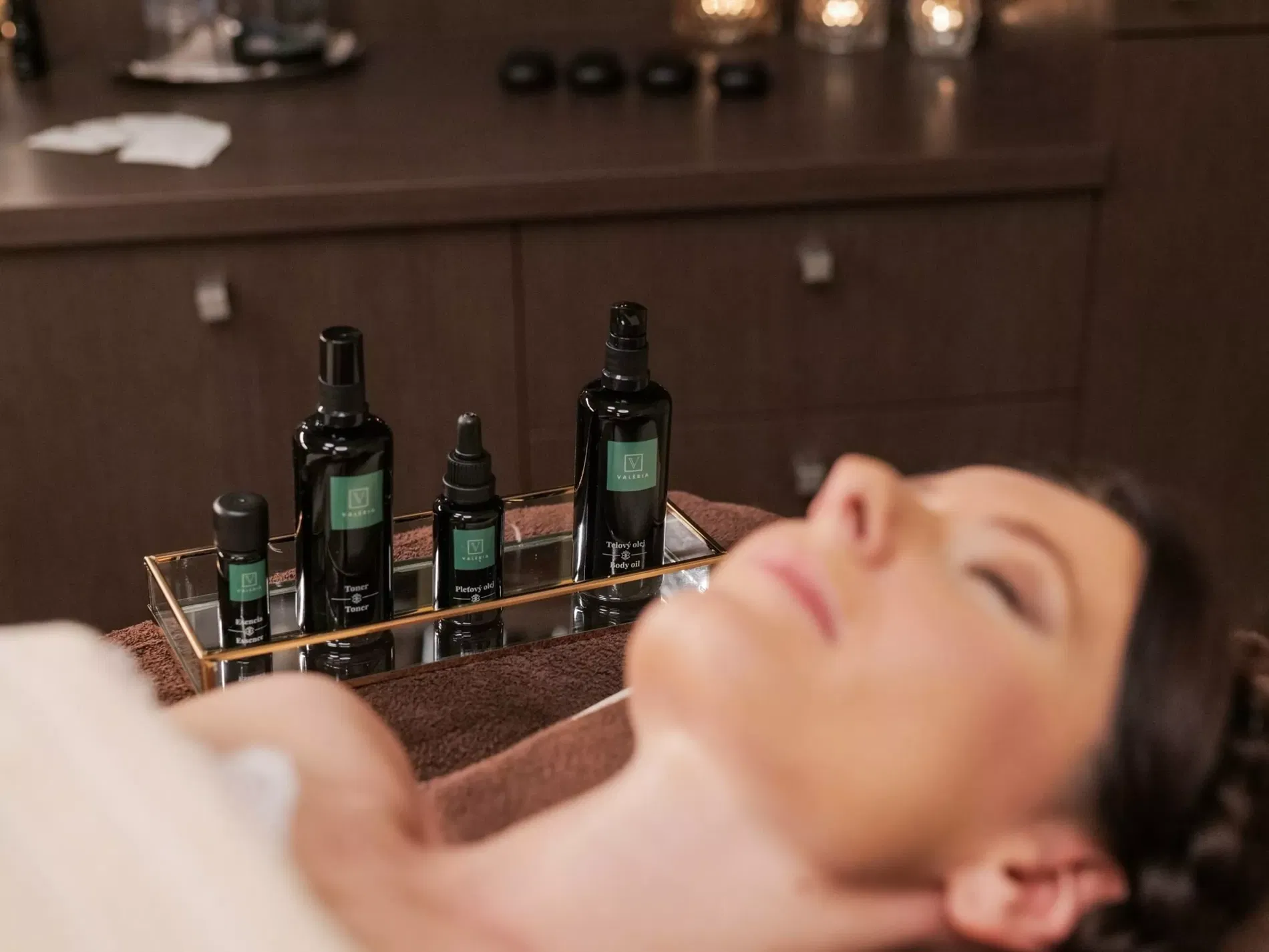 Žena vo wellnesse v Hoteli Lomnica vo Vysokých Tatrách