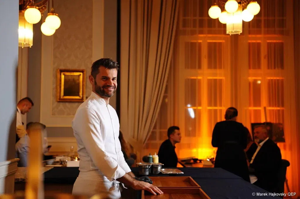 Zážitková gastronómia v podaní talianskeho michelinského rekordéra exkluzívne na Slovensku c Marek Hajkovsky foto HL BTTR 2 2019 120